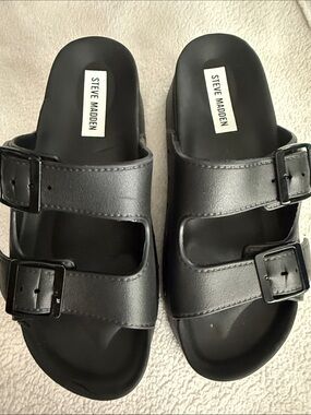 Steve Madden Black Double Buckle Slide Sandals with Cushioned Footbed